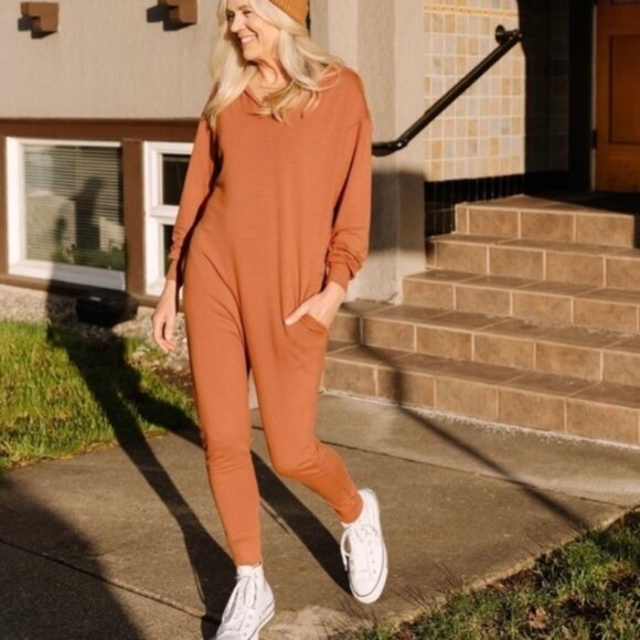 SMASH + Tess Hooded Day Off Romper - Picture 4 of 12